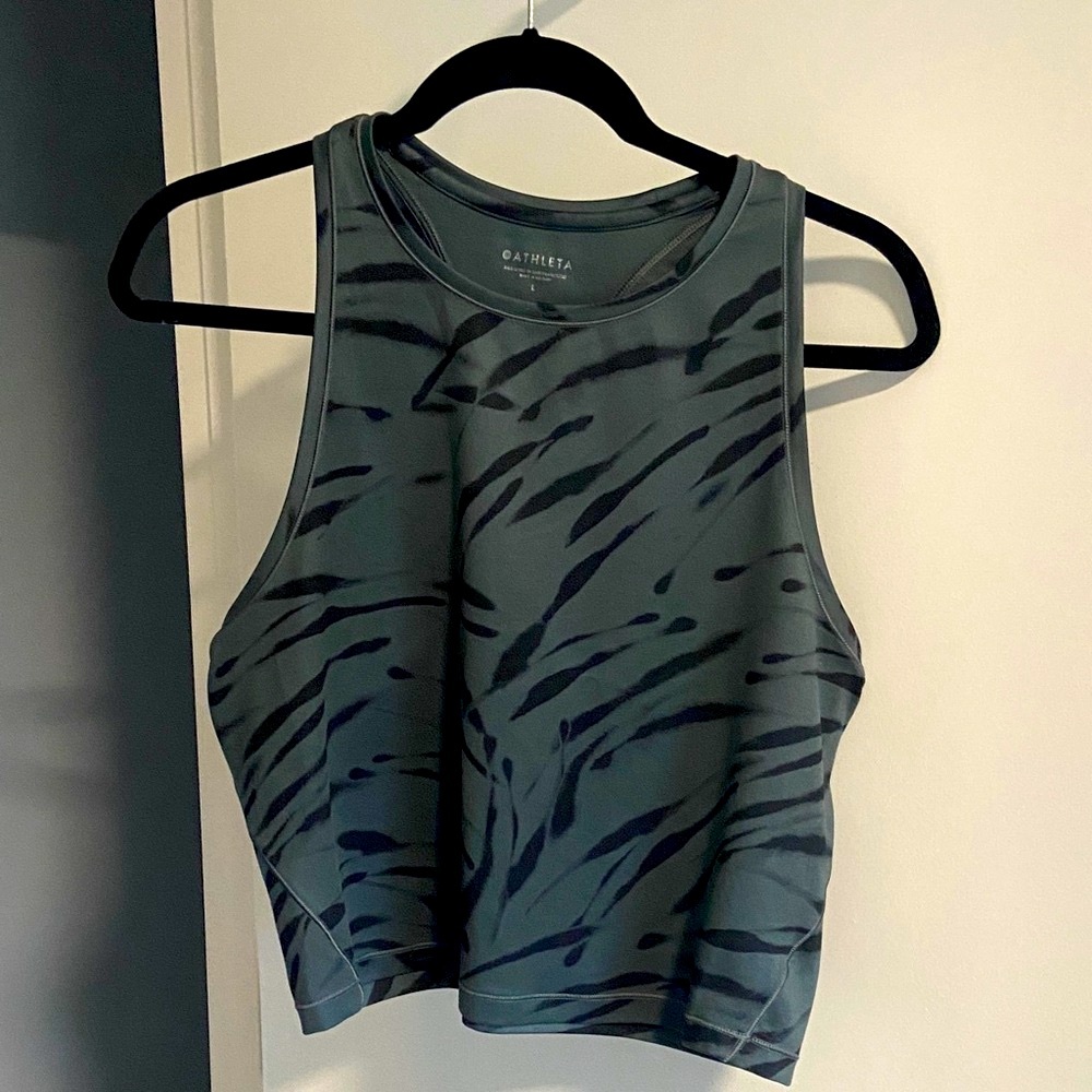 Athleta Shanti Printed Crop Tank, Grey Zebra, Size Large